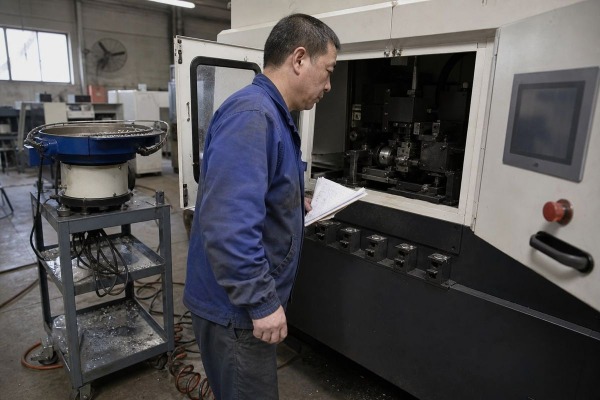 Evaluating modular design in a chamfering machine for future expansion capability (ID#1)