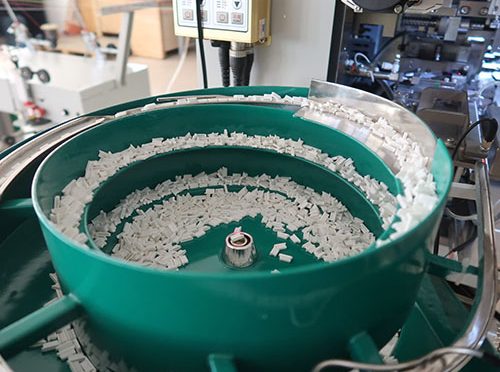 How To Solve The Problem Of Manual Feeding By Automatic Feeding